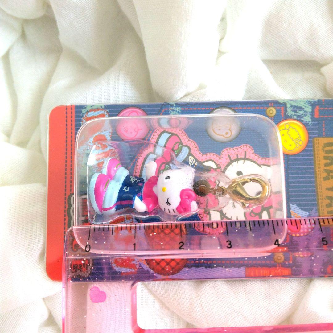 ご当地キティ　岡山　デニム　ハローキティ　ストラップ　足長　ファスナーマスコット