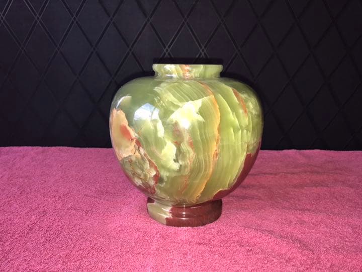 天然石　瑪瑙　メノウ　飾り壺（置物）