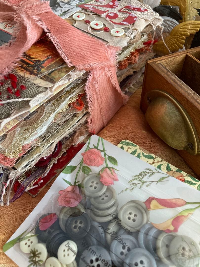 Xmasセット　ジャンクジャーナル　ティムホルツ　エンボスペーパー　インド刺繍