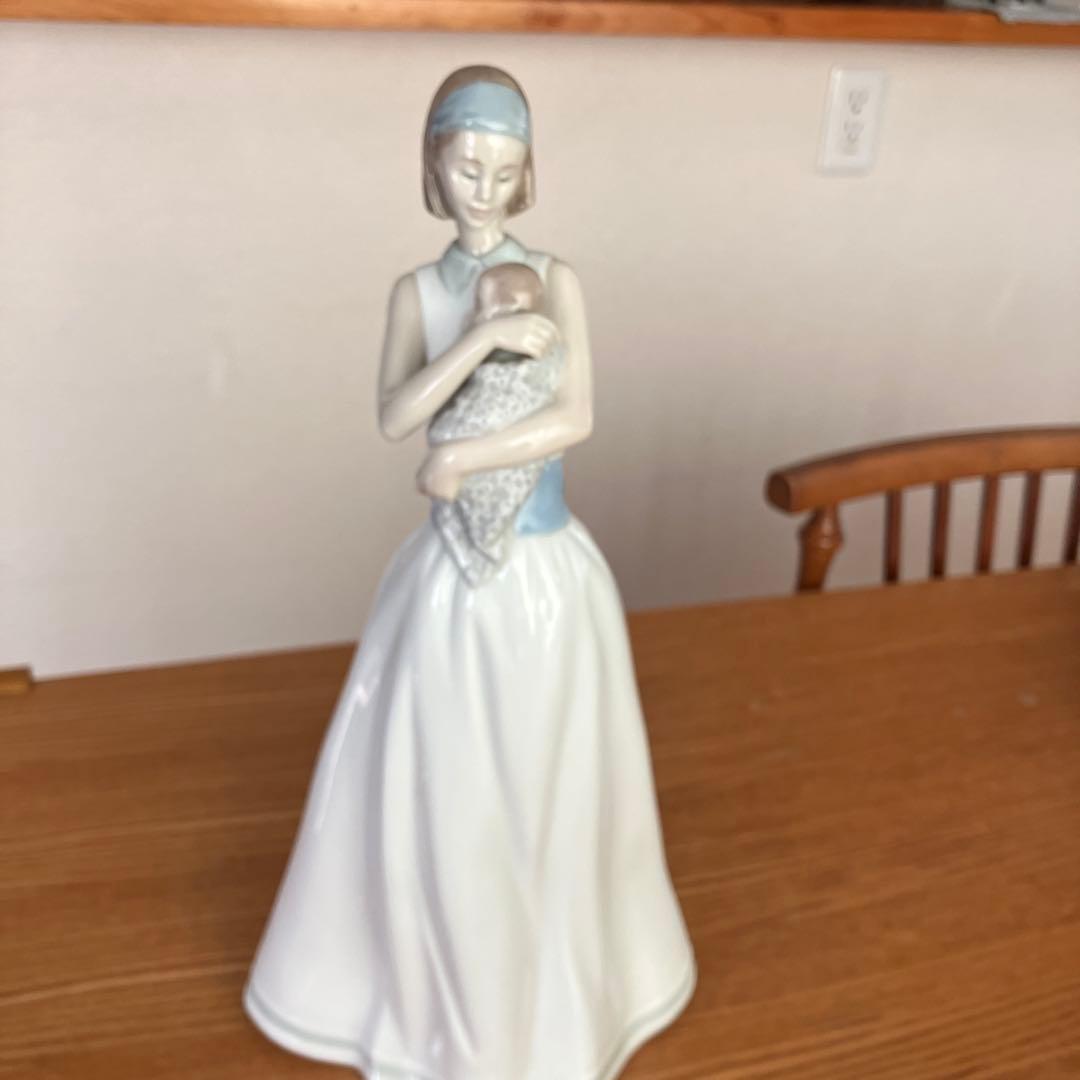 美品　リヤドロ ナオ 置物『大切なベイビー』インテリア