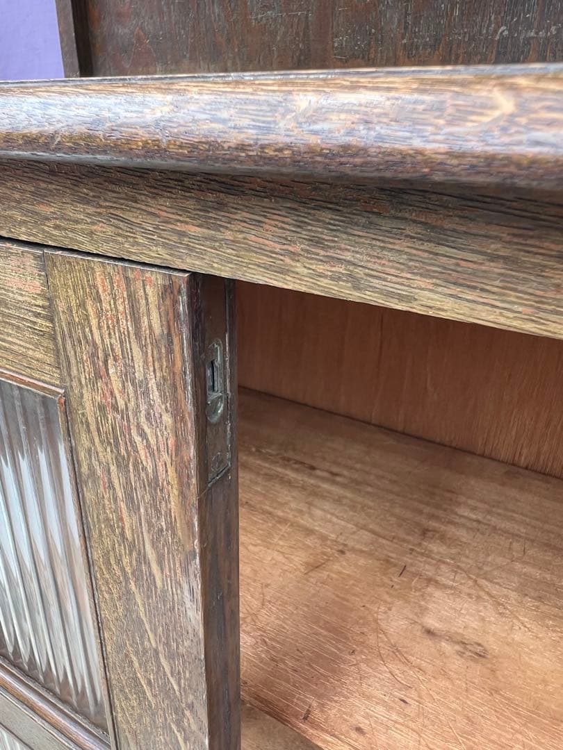 木製ガラス扉キャビネットアンティーク