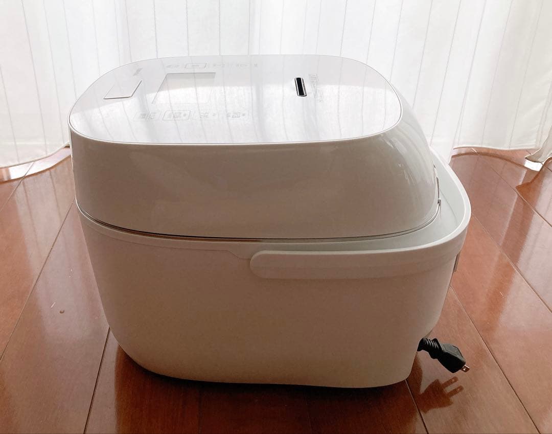 【ジャンク品】東芝 真空圧力IHジャー炊飯器 RC-18VSV 本体のみ