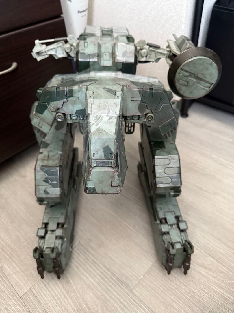 Threea メタルギアREX 1/48 1/48ソリッドスネークとポスター付き