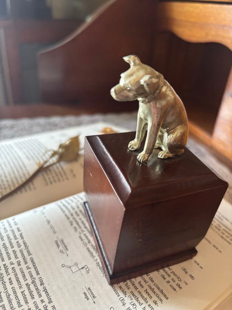 ビクター犬彫刻付き木製台座　昭和レトロ　当時物