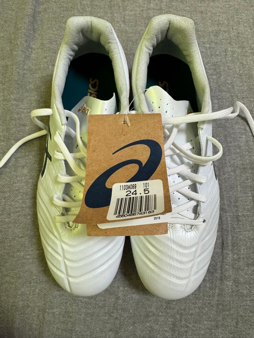 アシックスサッカースパイクＤＳライトワイド　２４．５