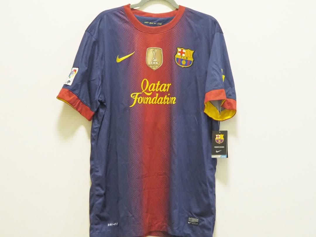 【タグ付き希少】FC Barcelona Nike シャツ FIFA 2011