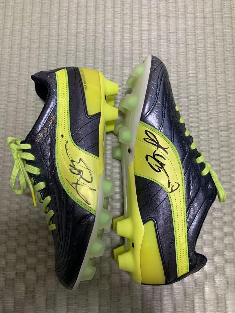 三浦知良選手 両足サイン入りスパイク