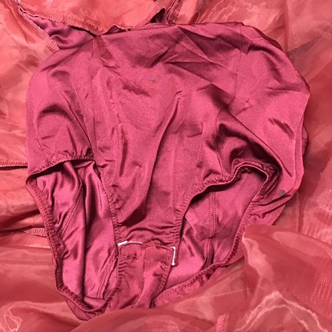 社交ダンス　ドレス　VeRtigo ドレス　えんじ色　グラデーションスカート