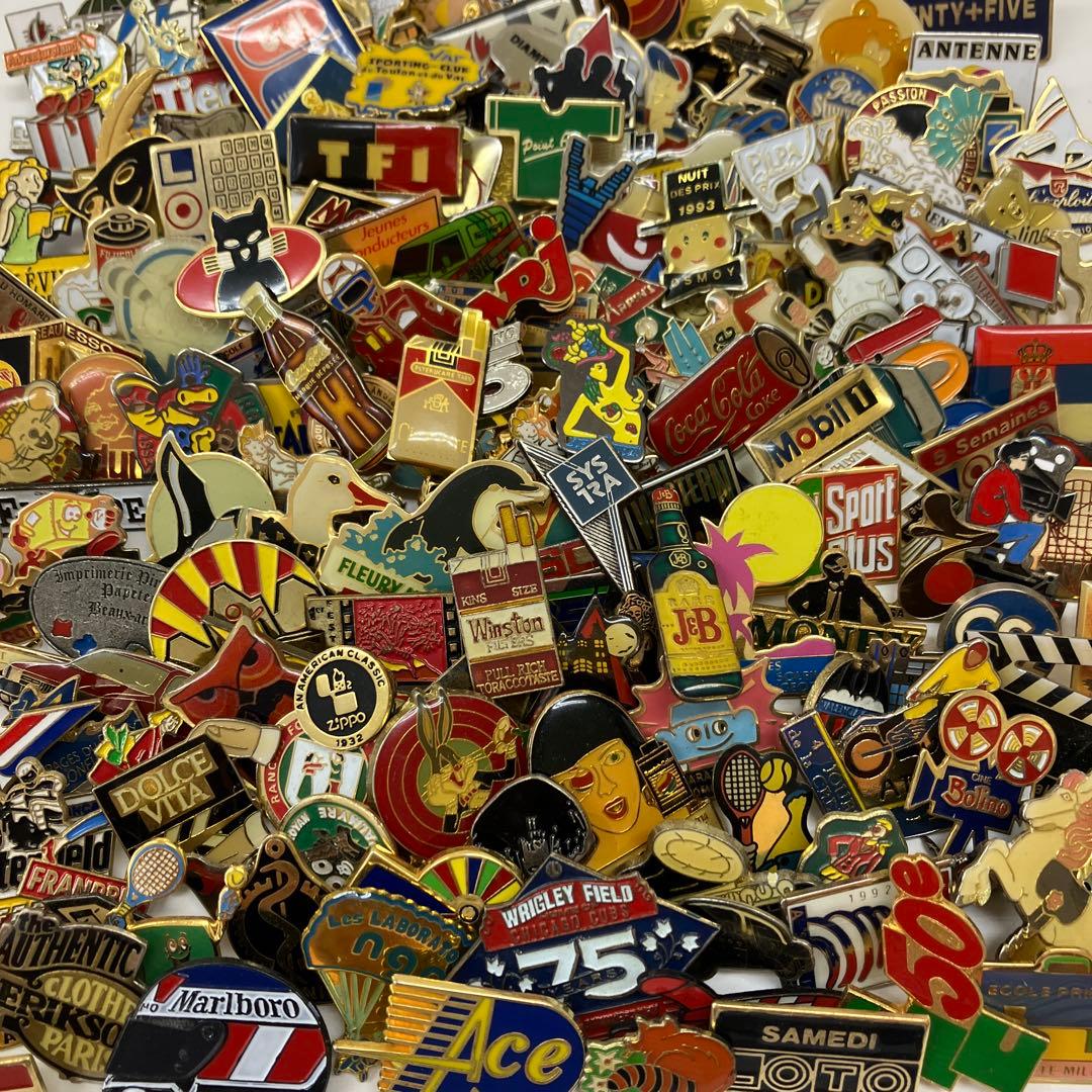 フランス雑貨★ピンバッジ大量200個セット★タバコ　コカコーラ　ジッポライター