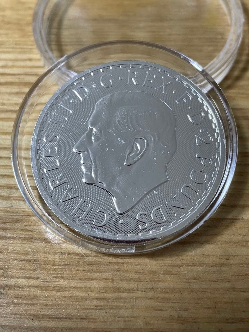 ブリタニア銀貨１オンス999純銀