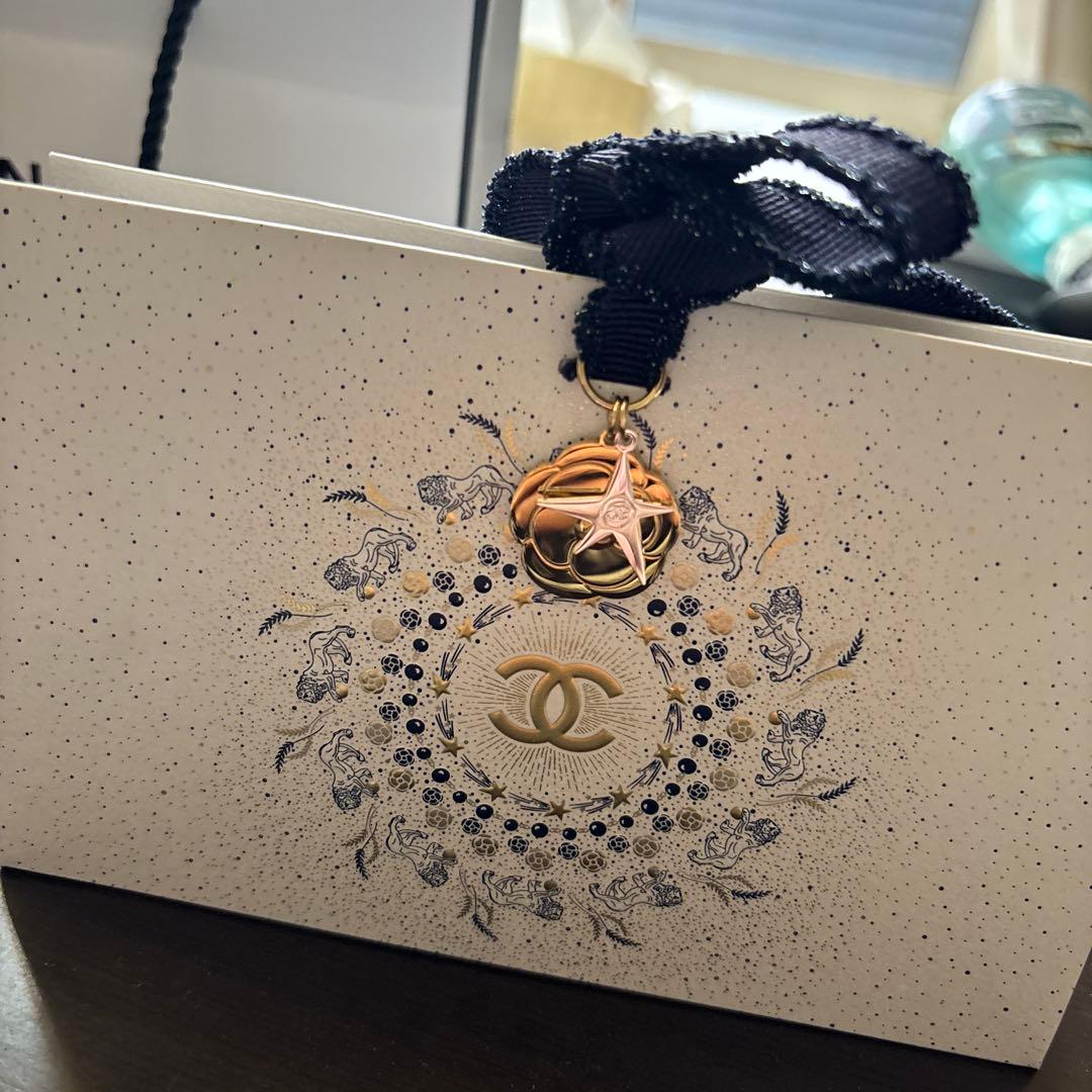 CHANEL クリスマス限定品 ファンデーション