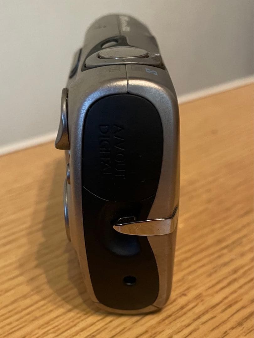 Canon IXY DIGITAL 1000【チタンボディ】動作確認済み