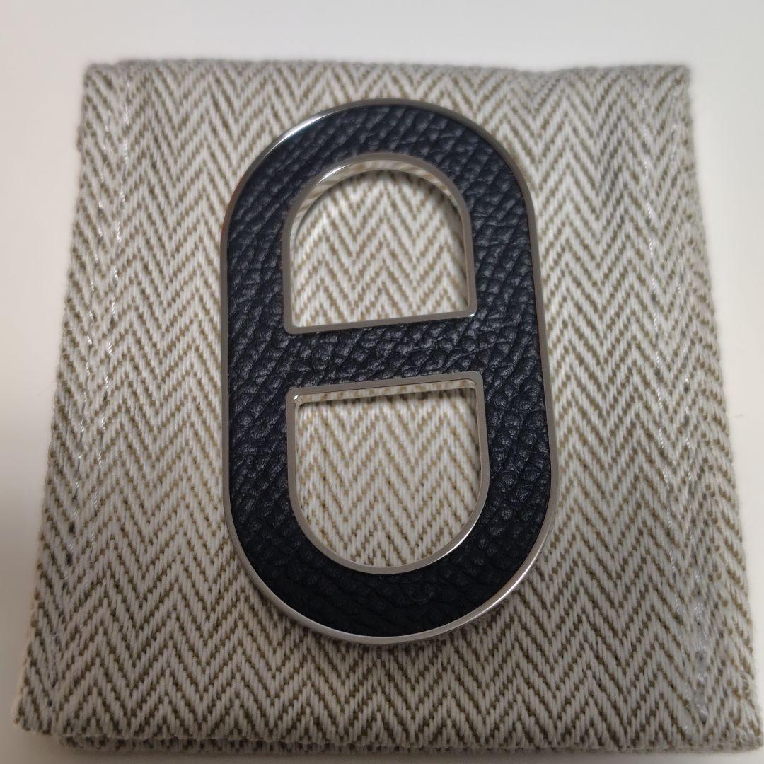 HERMES エルメスシェーヌダンクルブローチ 黒