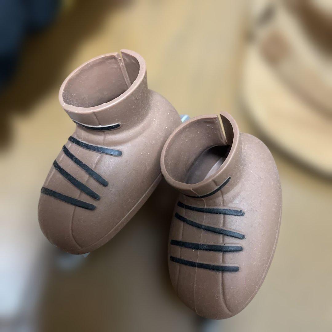 チャーリー・ブラウン ぬいぐるみ スケート靴付き