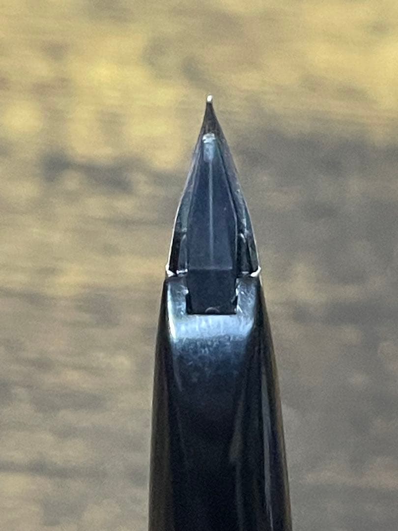 新品未使用　1977年製　蝕刻　エリート　18金　万年筆　パイロット　細字