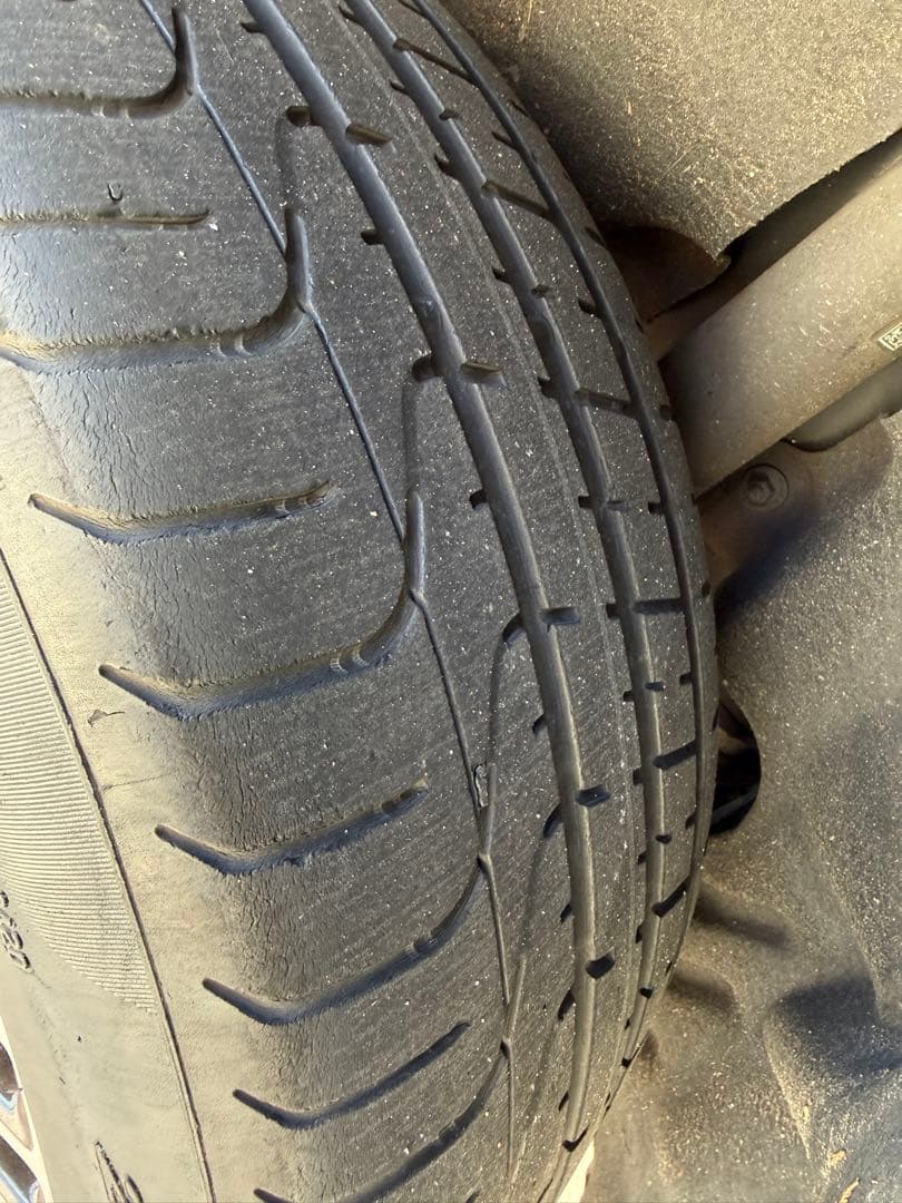 メルセデス・ベンツ ピレリMOタイヤ4本 235/45R20