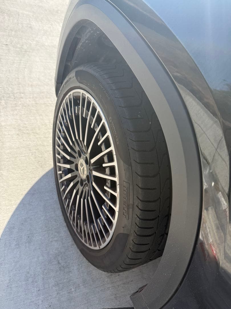 メルセデス・ベンツ ピレリMOタイヤ4本 235/45R20