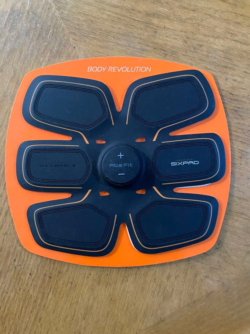 SIXPAD BODY REVOLUTION EMSトレーニング
