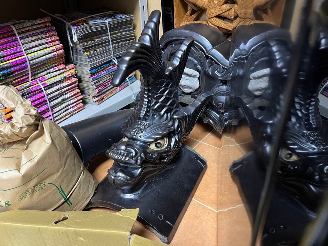 シャチホコ　瓦　瓦屋　資産家　本物