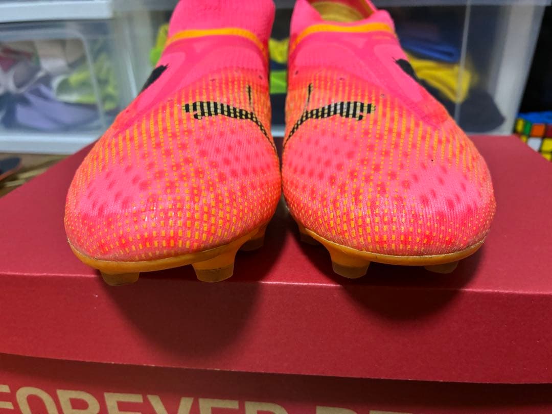 PUMAフューチャー7 アルティメット　HG/AG