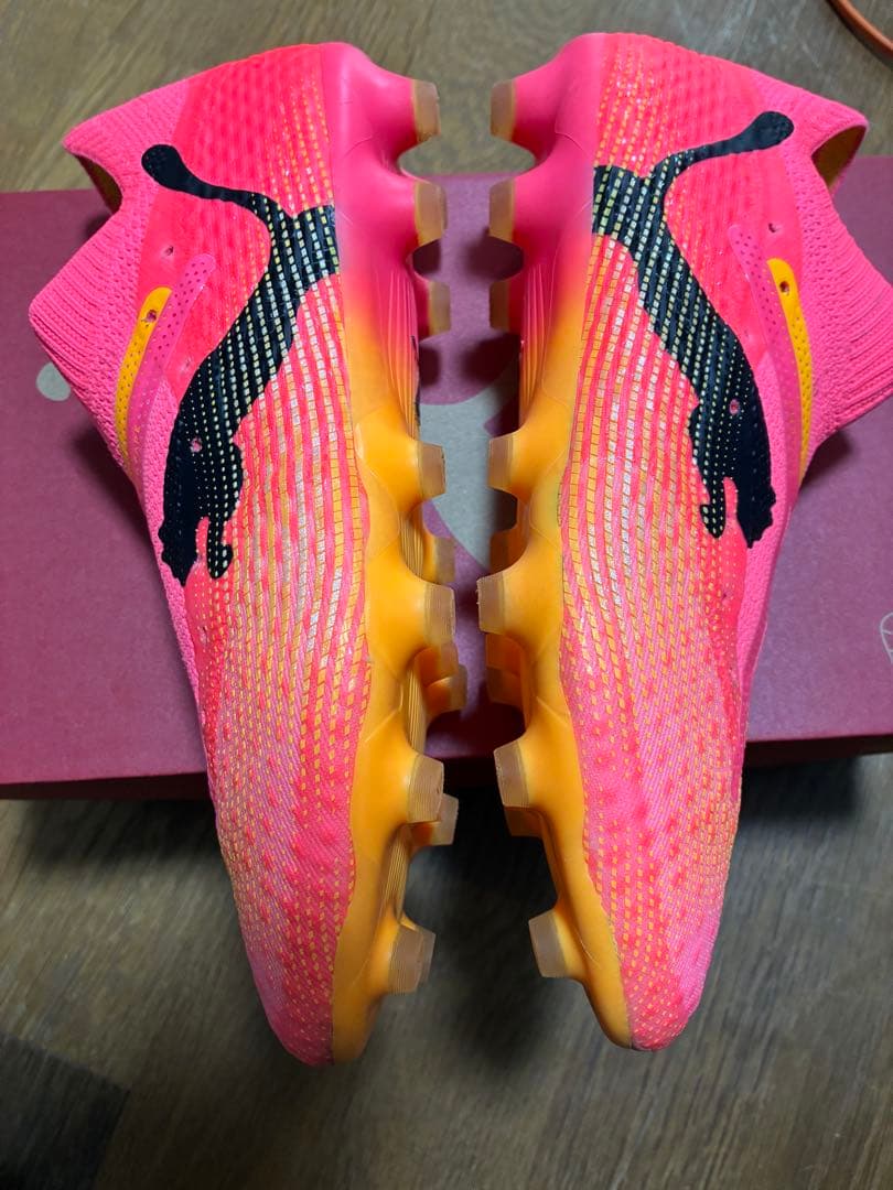 PUMAフューチャー7 アルティメット　HG/AG