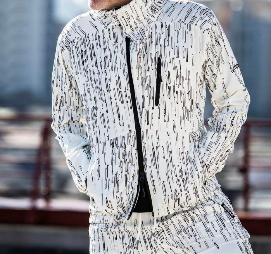 ウノピゥウノウグァーレトレリラックス ジャケット×サルエルパンツ セットアップ