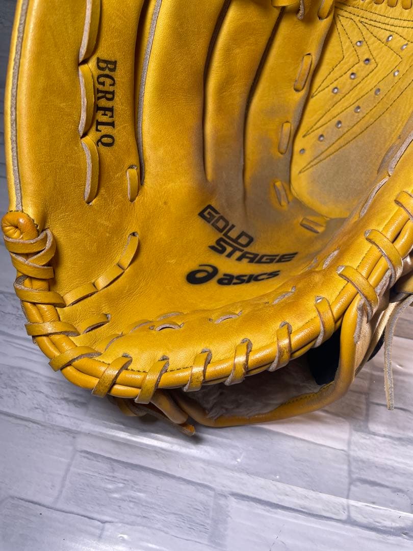 アシックス左投手用グローブ