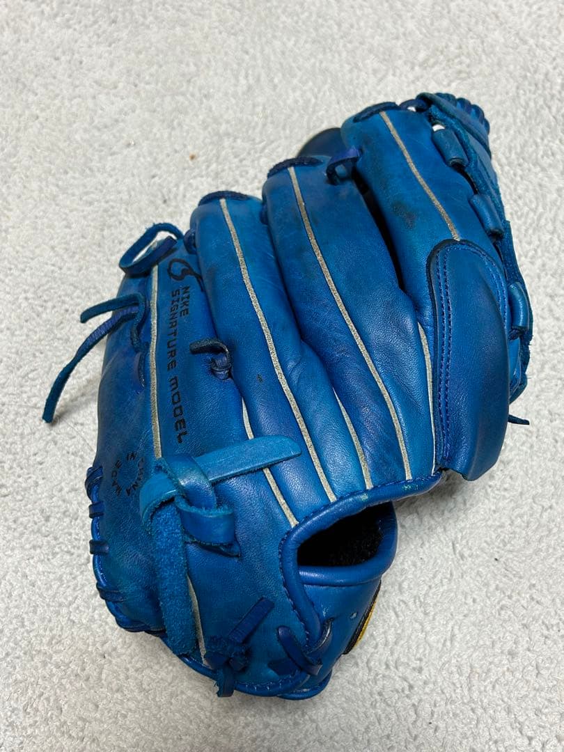 Nike ナイキ軟式野球グローブ 青　岩隈モデル　おまけ付き