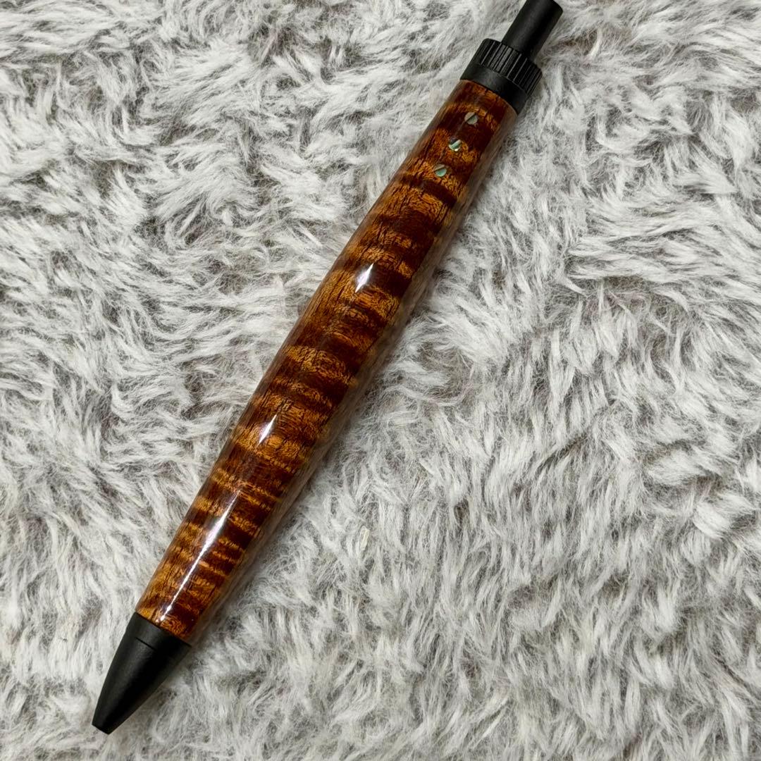 木軸ペン　ハワイアンコア　5A＋グレード　ラッカー仕上げ　縮杢