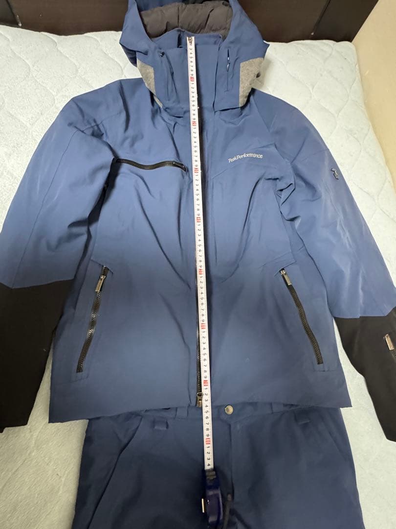 美品　ピークパフォーマンス 綿入　ブルーシャドウＭ