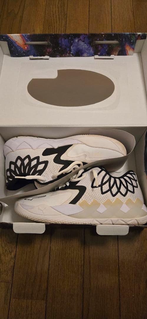 シューズ(男性用) PUMA MB.01 Low