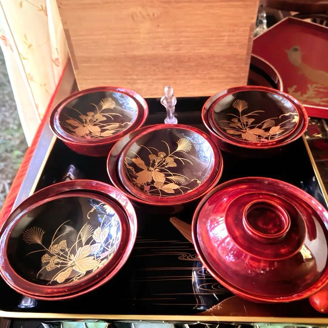 2244様感謝‼️感謝価格‼️超絶JAPAN蒔絵あけぼの❌黒 秋草蒔絵　茶懐石椀5客