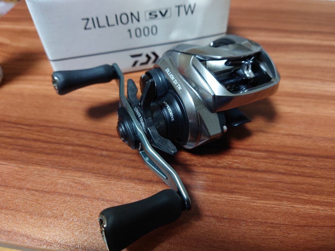 DAIWA　ZILLION SV TW 1000 右ハンドル