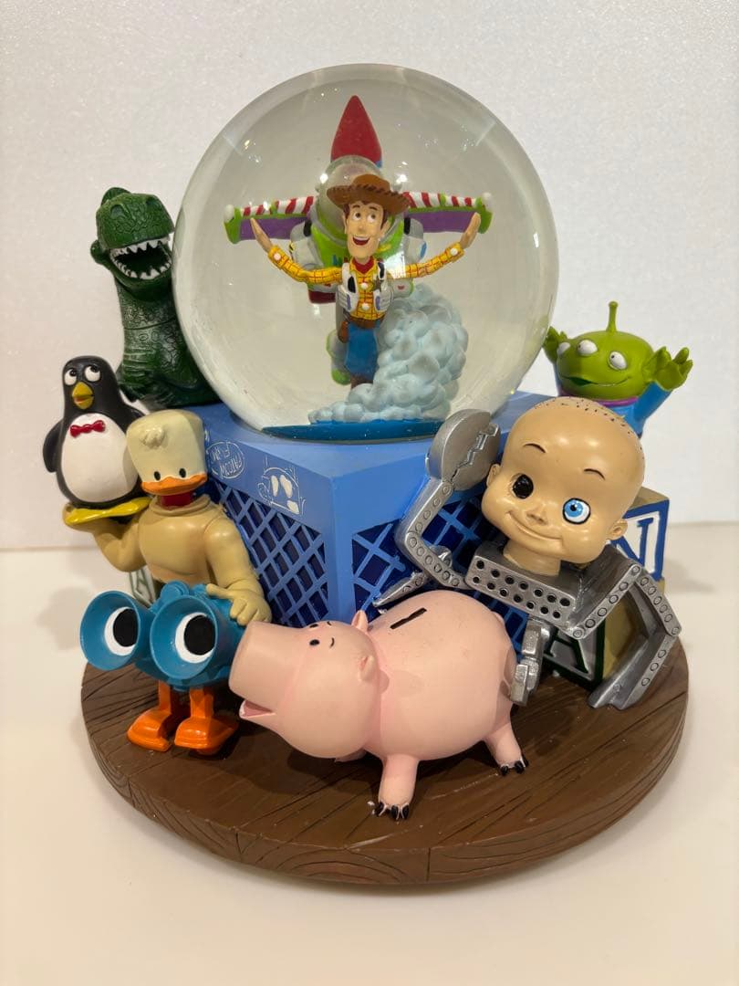 トイストーリー　スノードーム　スノーグローブ　オルゴール