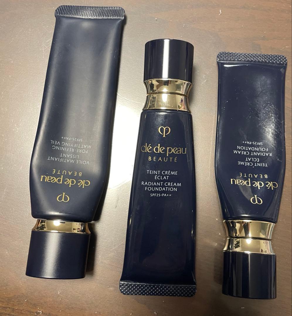 クレドポーボーテ　タンクレームエクラ クリームファンデーション