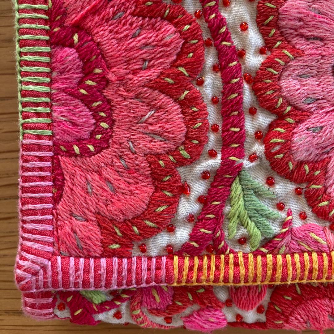 【未使用】バーンロムサイ 古布長財布 刺繍 タイ チェンマイ banromsai