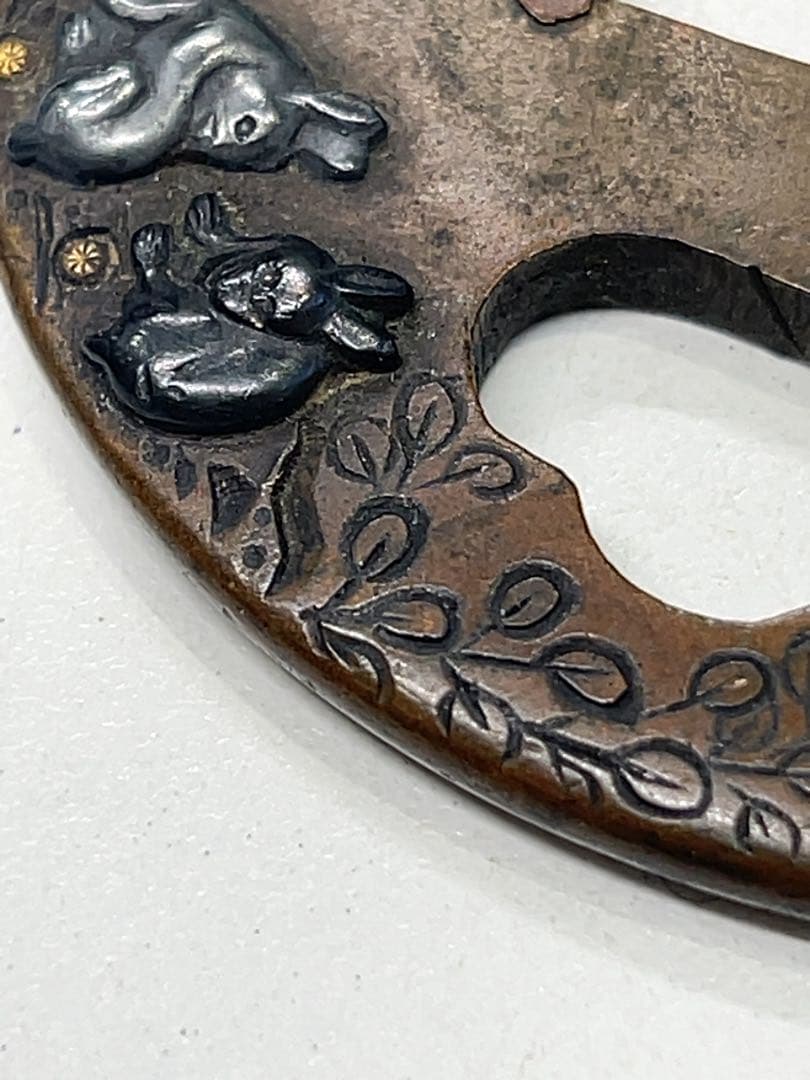 ウサギ彫刻 銅製鍔 約7.5cm