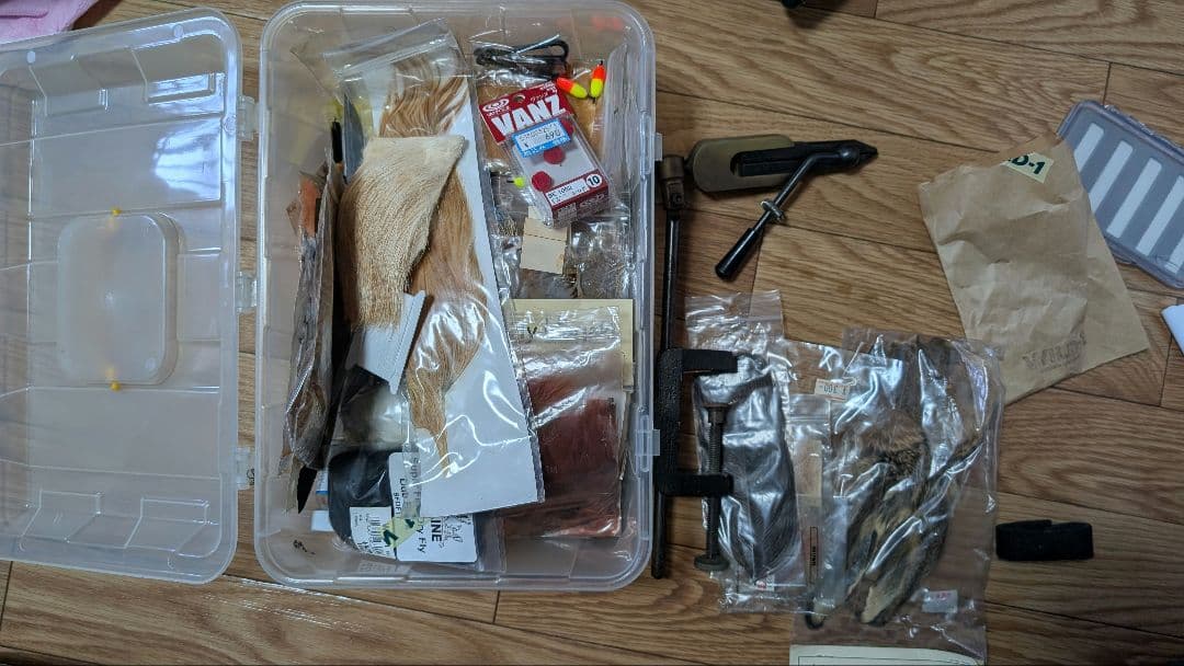 フライタイイング　セット　入門編？　タイイングブック付