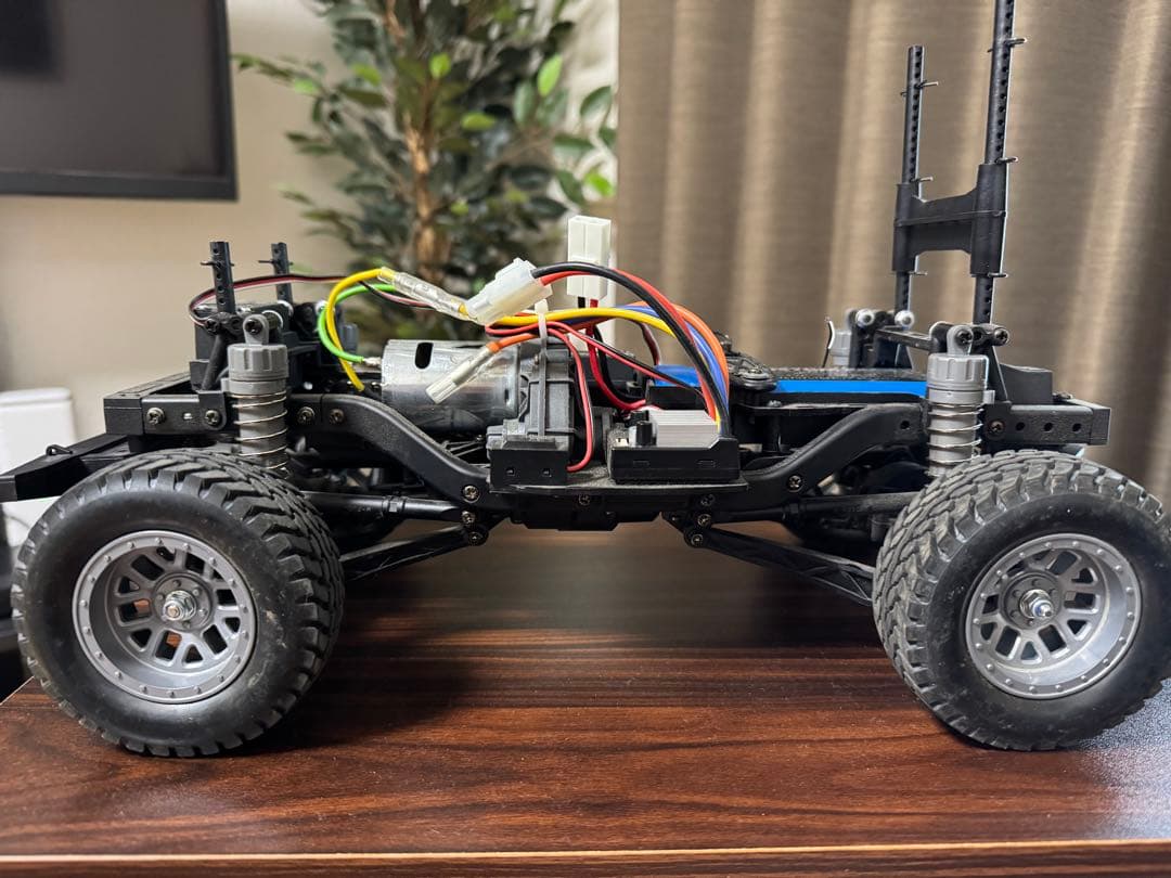 かたやん　タミヤ　CC-02 ランドクルーザー40