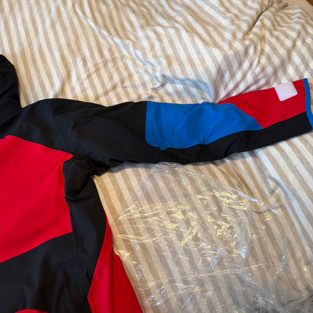 オンヨネゾーンアフタージャケット新品未使用品サイズＭ