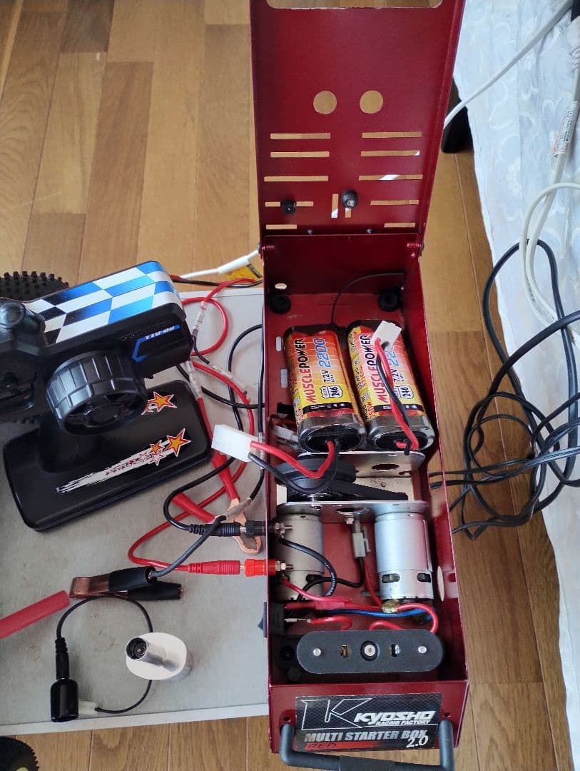 Inferno GT2 ＆ Inferno　各１機のシャーシとプロポのセット