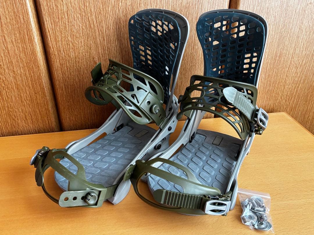 バートンBURTONバインディング【ジェネシスTT（M）】ゲンテンスティック等に