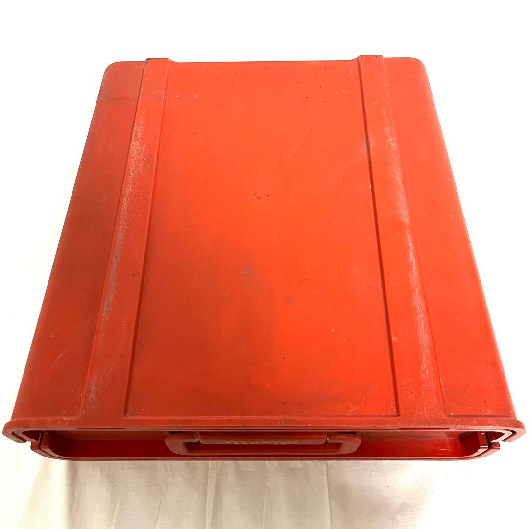 タイプライター olivetti valentine 赤いバケツ オリベッティ