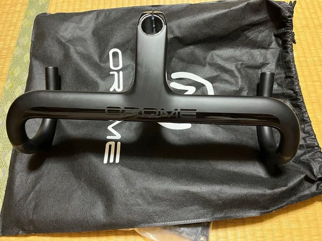 ELVES OROME AERO PROカーボンハンドルバー　400-110