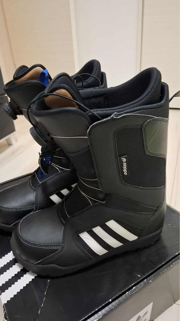 adidas スノーボードブーツ BOAシステム