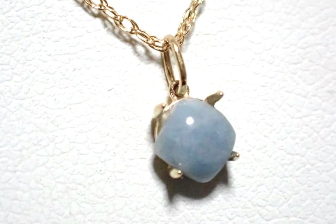 糸魚川翡翠　入コン沢　青　10金　ペントップ　④　送料無料