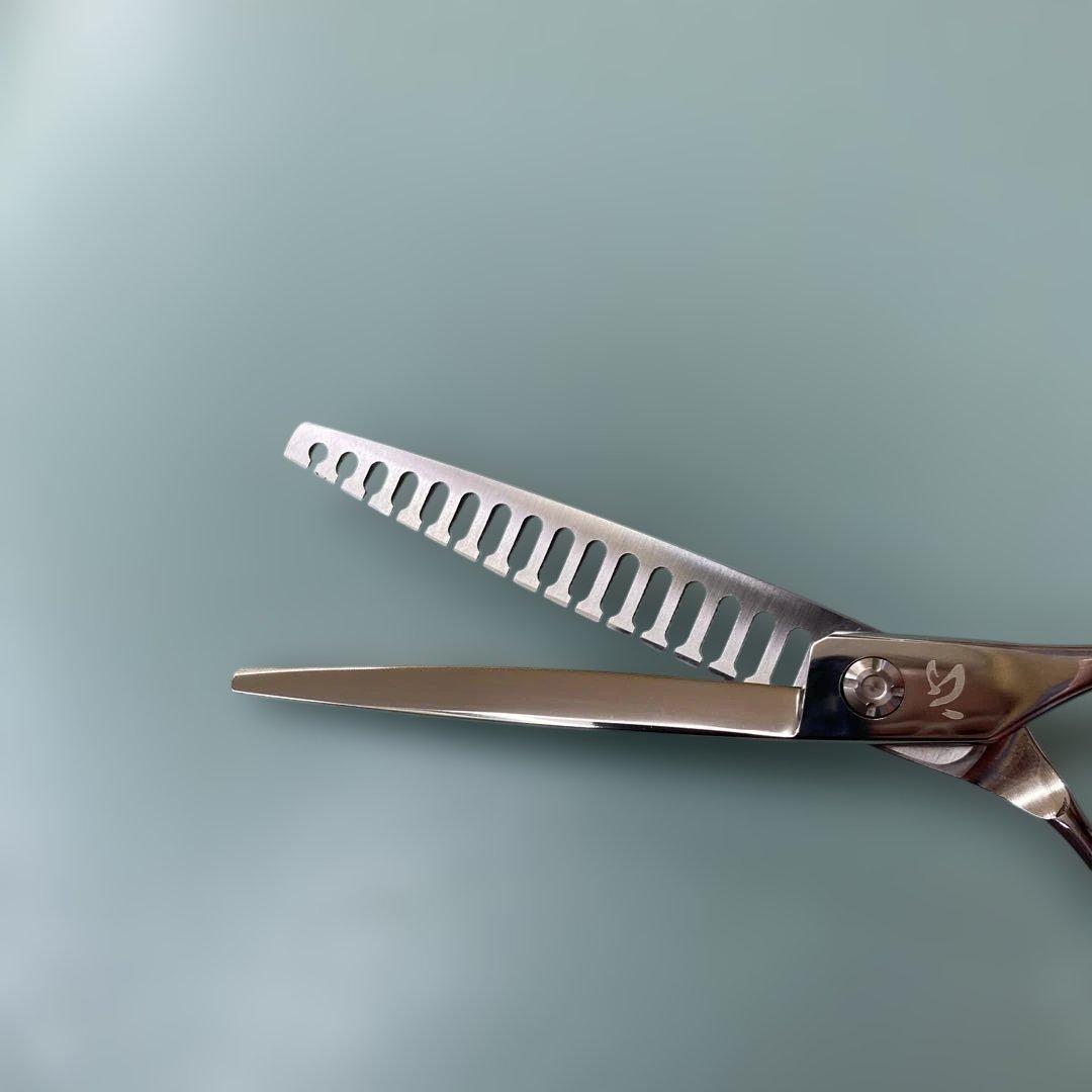 新品未使用　トリミング シザー　７インチシザー 60%カット率