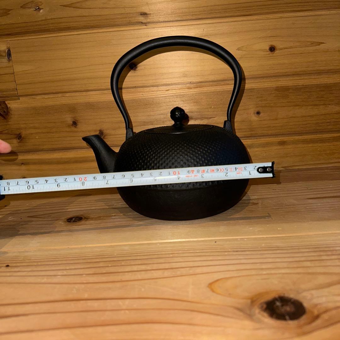 あられ形鉄瓶　中古