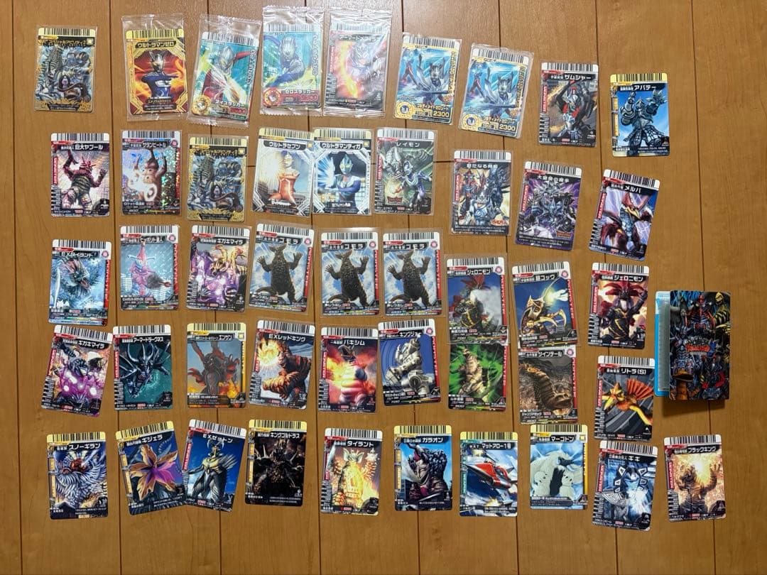 大怪獣バトル112枚まとめ売り＋ミニカードファイル