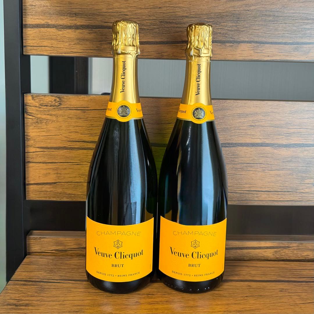 ヴーヴクリコ イエローラベルブリュット 正規品750ml 2本セット